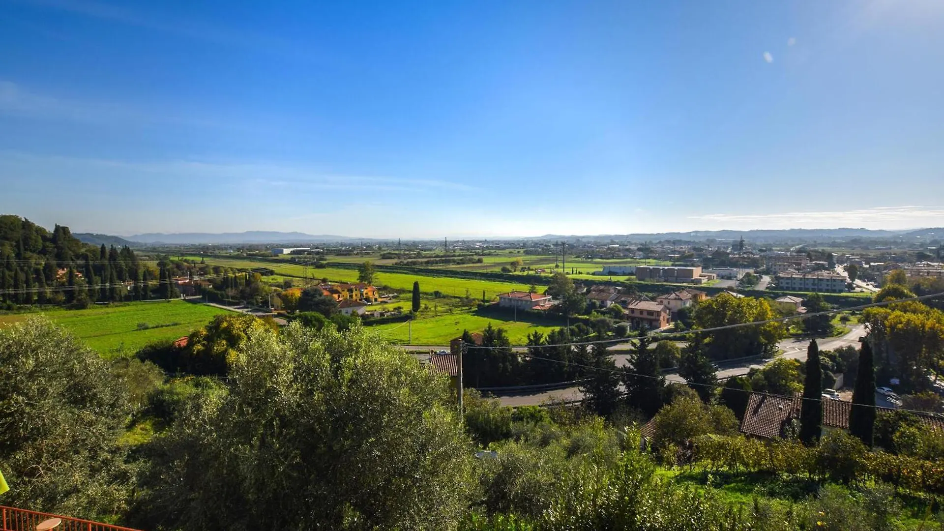 Amazing Home In Santa Maria A Monte With Kitchen Italy